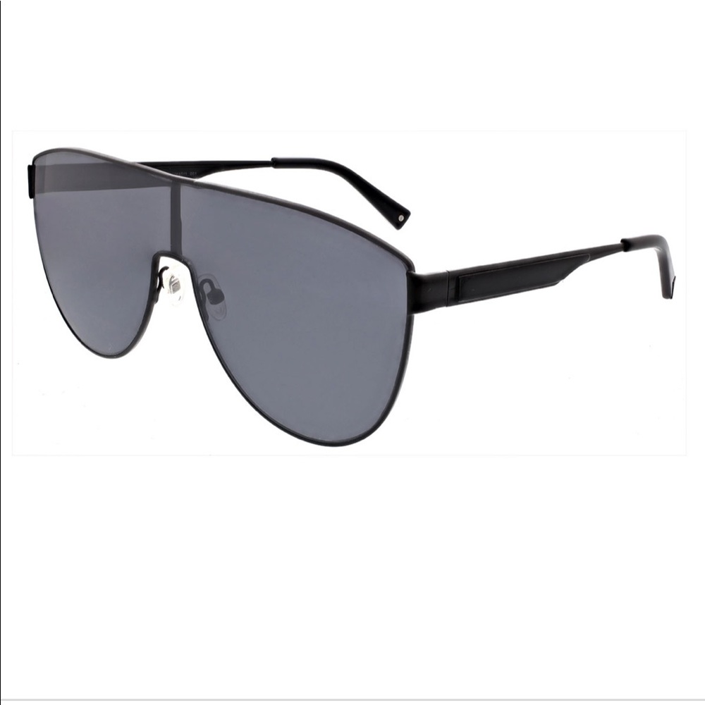 Designer Sunglass Shield NWT $190